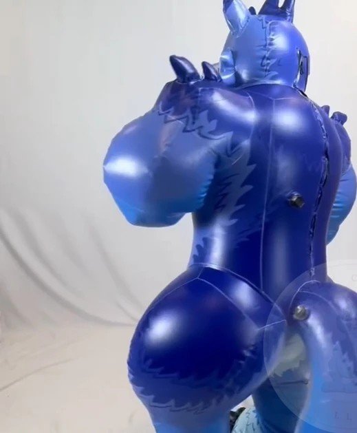 Inflatable Werewolf Suit - Image 5