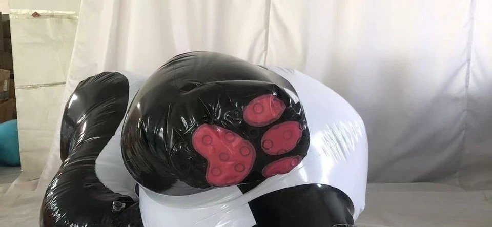 OLAF Inflatable Skunk Suit - Image 9
